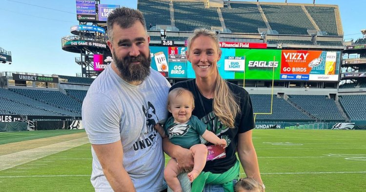 How Kylie Kelce's Daughters Recognize Jason and Travis Kelce on TV