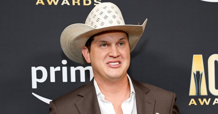 Country Singer Jon Pardi Is 'Retired' From Drinking: 'It's Been Great'