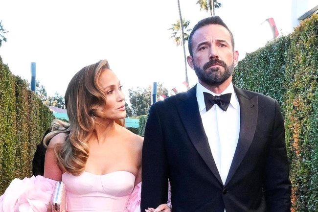 Jennifer Lopez Insists Husband Ben Affleck Is ‘Happy’ at 2024 Golden Globes