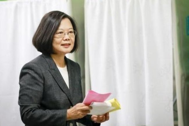 台湾选举日，蔡英文一举动被指违法