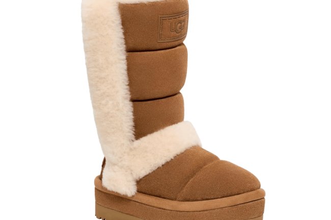 Hurry! These ‘Soft and Warm’ Ugg Boots Are 30% Off at Zappos Right Now