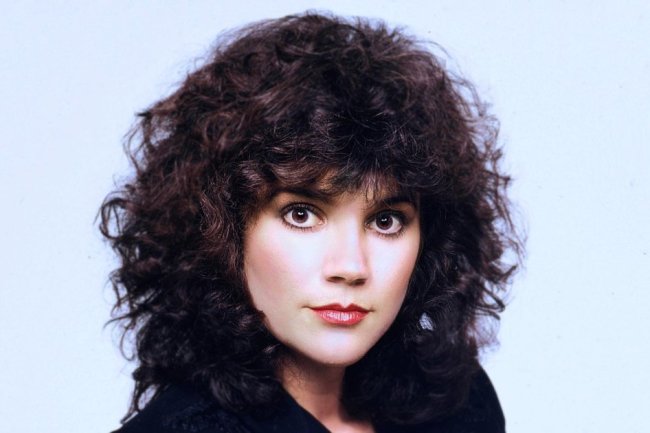 Linda Ronstadt Through the Years: Her Life in Photos