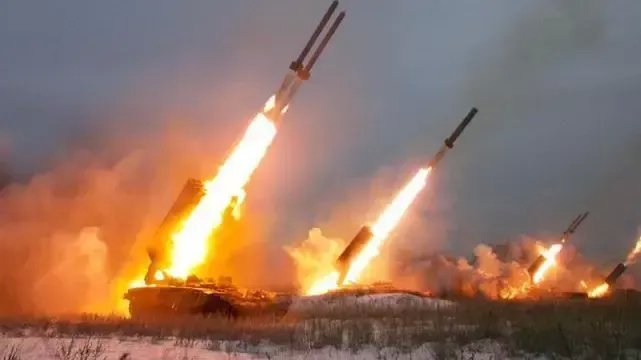 俄军发动导弹袭击，乌全境拉响防空警报