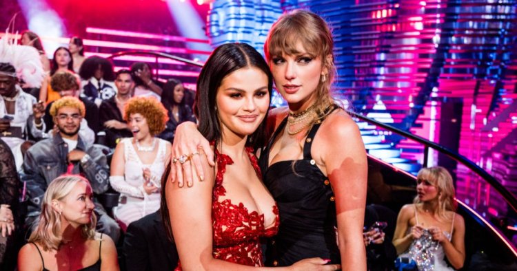 Selena Gomez Reveals Her Favorite Song From BFF Taylor Swift 