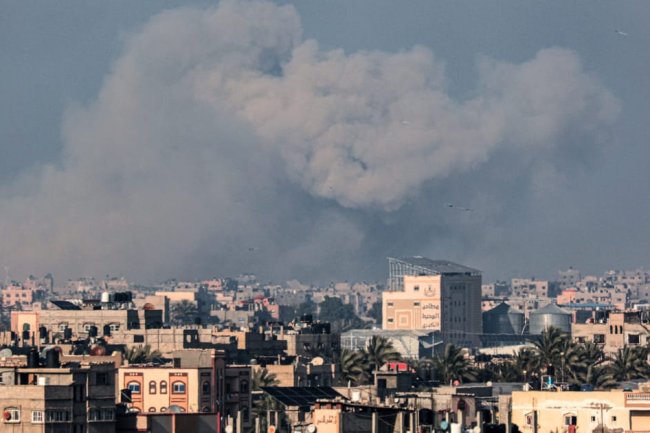 Gaza truce talks in Paris reportedly making 'significant progress'