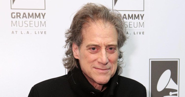 Comedian Richard Lewis Dead at Age 76 After Heart Attack