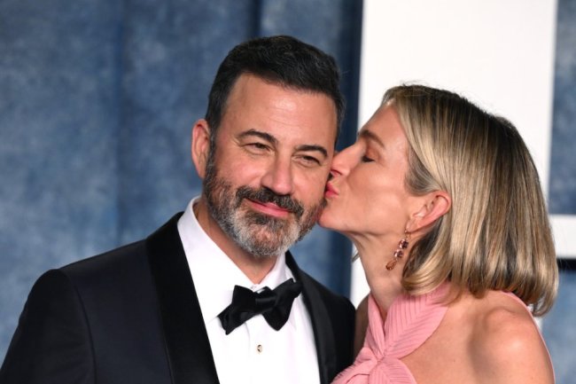 Jimmy Kimmel and Wife Molly McNearney’s Relationship Timeline