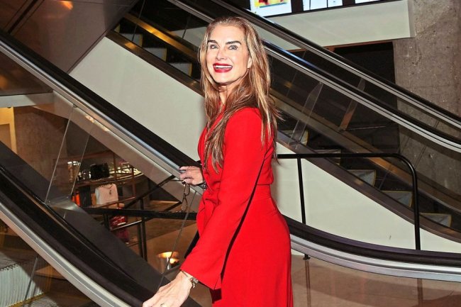 Brooke Shields' Comfy-Chic Airport Shoes Are From a Helen Mirren-Loved Brand