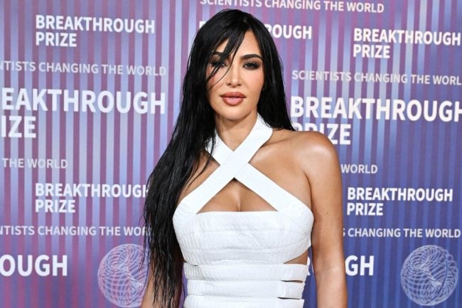 Kim Kardashian Stuns in All-White Look on Breakthrough Prize Red Carpet