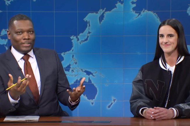 Caitlin Clark Roasts SNL's Michael Che for His Jokes About Women’s Sports