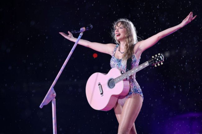 What It’s Like to Have the Same Name as Taylor Swift (Yes, Really!)