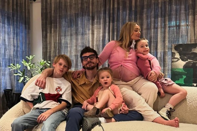 Pregnant Hilary Duff Gushes Over Family of 5 Before It 'Changes Forever'
