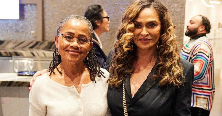 Meghan Markle and Beyonce’s Moms Bond in Rare New Photo