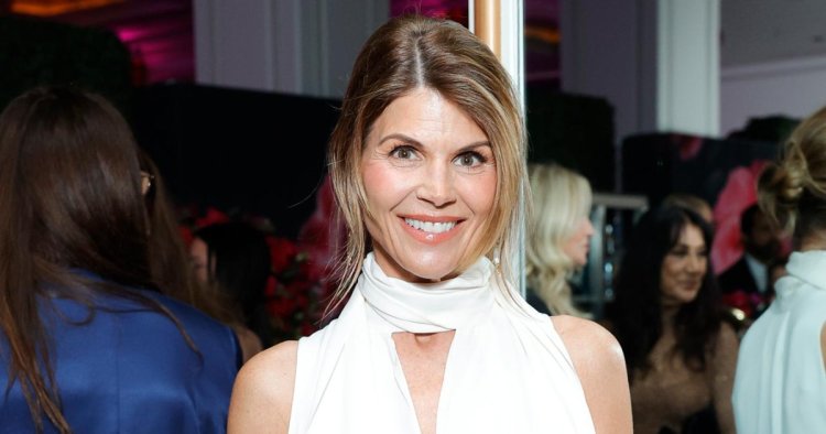 Lori Loughlin Lists L.A. Home for $17.5 Million After Admissions Scandal